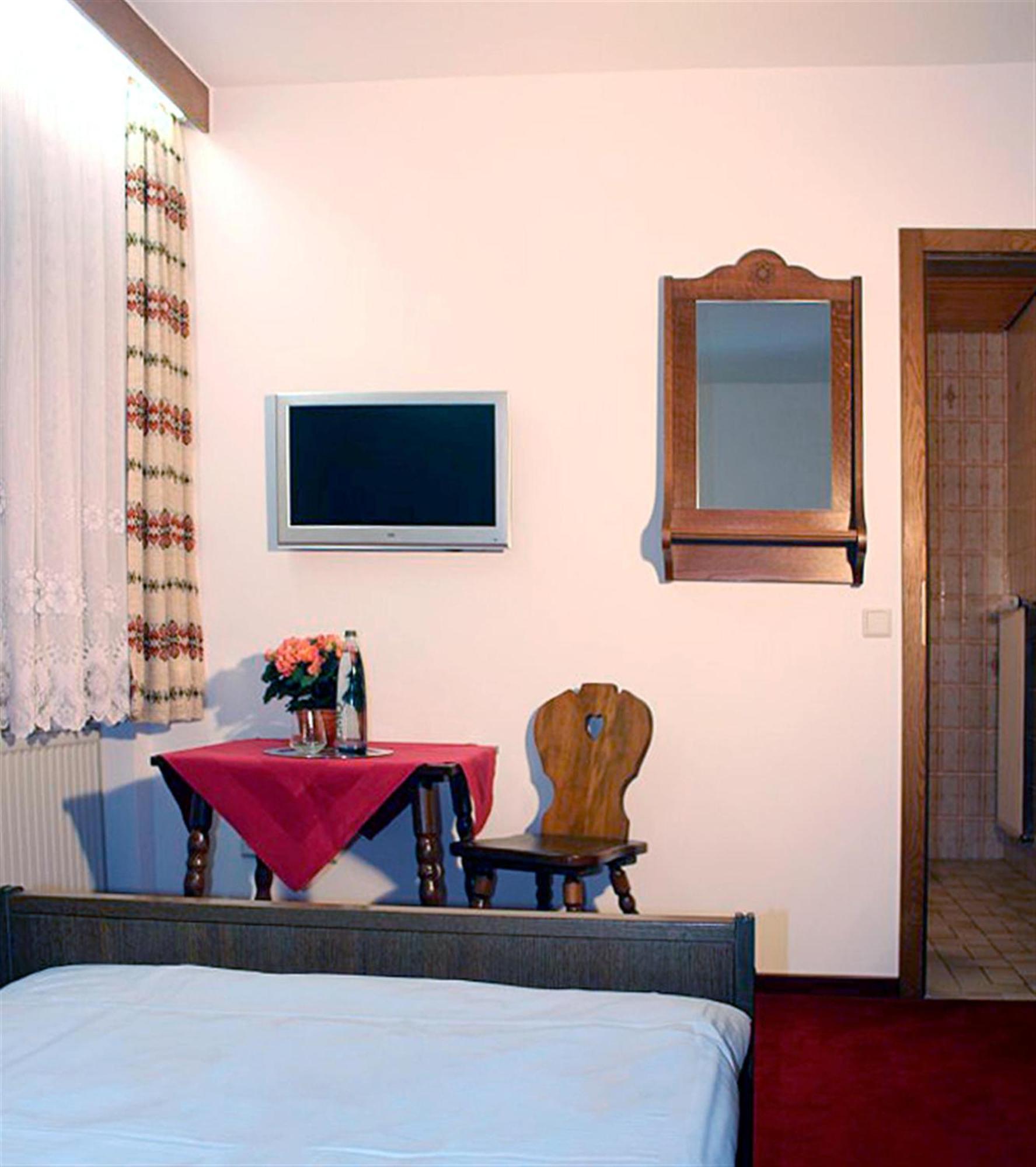 Hotel Restaurant Margaretenhof Überherrn Pokój zdjęcie