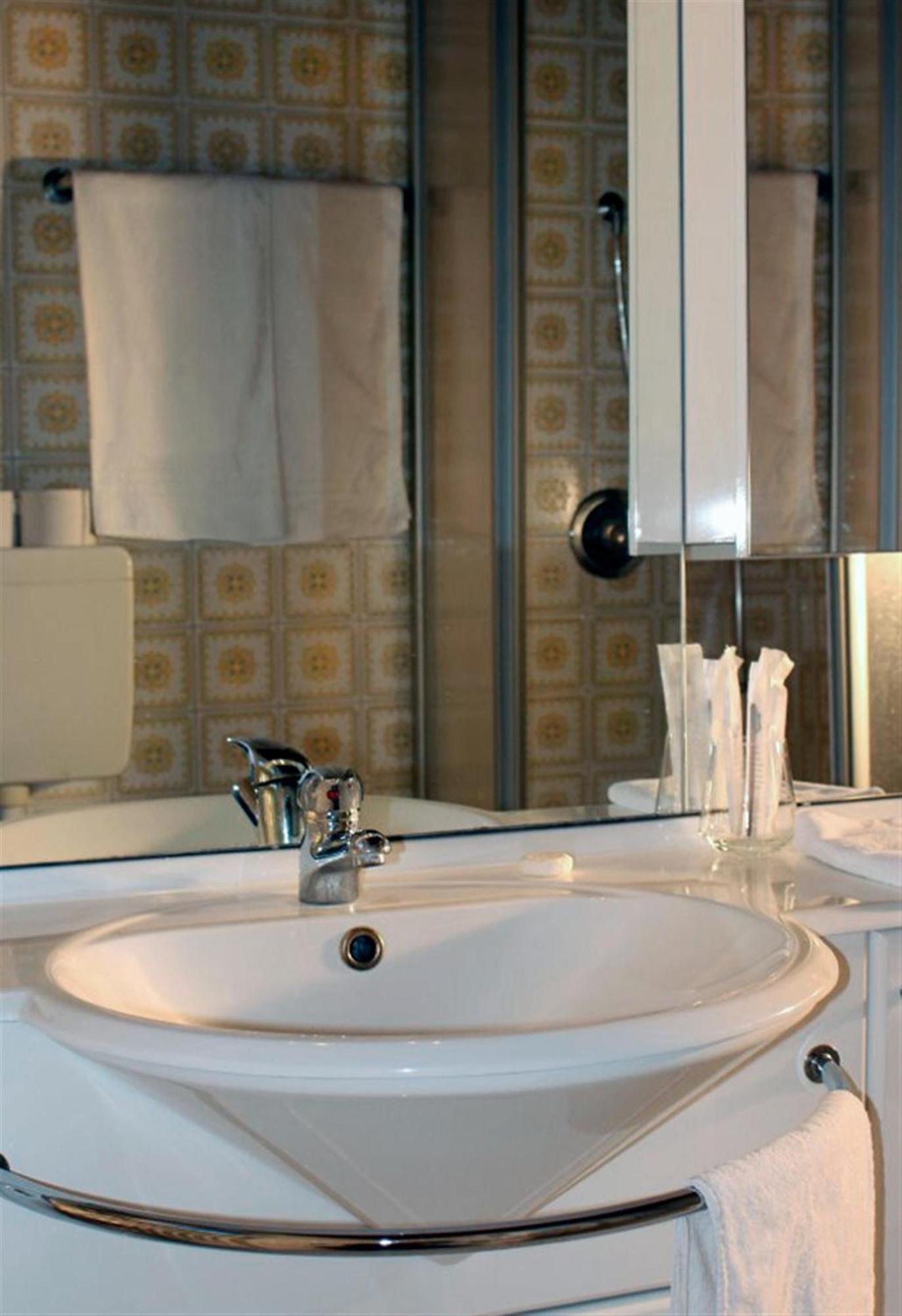 Hotel Restaurant Margaretenhof Überherrn Pokój zdjęcie