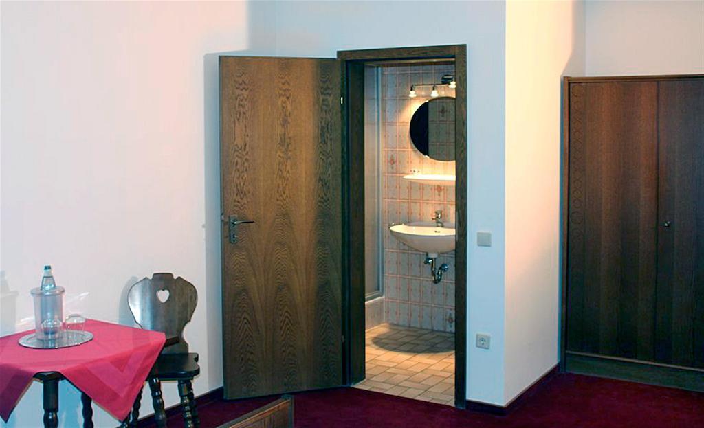 Hotel Restaurant Margaretenhof Überherrn Pokój zdjęcie